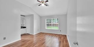 Welcome to this charming 3 bedroom, 2 bathroom home located in Jacksonville, FL Welcome to this charming 3 bedroom, 2 bathroom home located in Jacksonville, FL Gallery 20