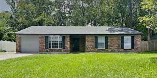 2626 Pinewood Boulevard Gallery 1
