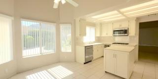 AVAILABLE NOW  ! LOVELY 3 Bedroom/ 2 Bathroom Home in Laguna De La Paz!****MOVE IN SPECIAL! 50% OFF ONE MONTHS RENT**** Gallery 6