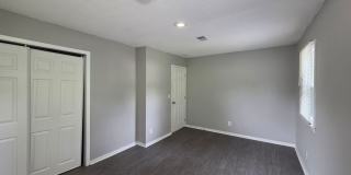 Spacious 4 Bed / 2.5 Bath Home with 2 Living Areas Gallery 13