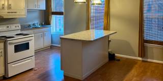 253 W 17th St Gallery 1