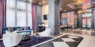 Axis Midtown Gallery 19