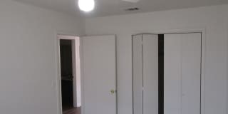 2814 Panama Ave. N #7 Gallery 8