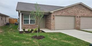 Nice Newer Duplexes Near XNA and Bentonville Gallery 14