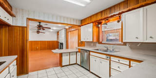 3423 56th Street Gallery 11