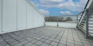 Welcome to 2737 Shenandoah Ave – a modern townhome for rent in Charlotte located in the highly sought-after Chantilly neighborhood Gallery 28