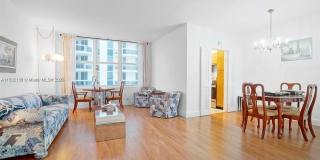 4747 Collins Ave Gallery 1