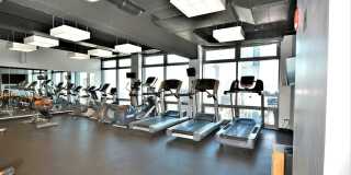 65 E Monroe Street Gallery 31