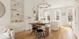 425 10th Street Gallery 1