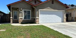 Huge 4-Bedroom Single Story Home with 2 Weeks Free Rent Gallery 1