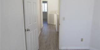 3982 ROUND WOOD Street Gallery 22