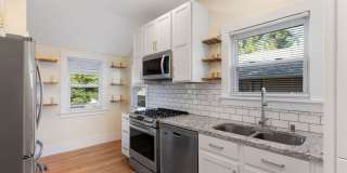 2 Bedroom 1 Bath Duplex Gallery 4