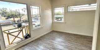 2905 Van Buren Place Gallery 1