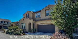 Gorgeous luxury Home! Great price! Spacious 4 bedroom w/Loft Gallery 1