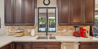 11898 SW 74th Ter Gallery 21