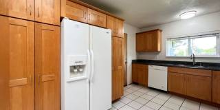 Single-Level Bel Aire Home with Spacious Layout Gallery 10