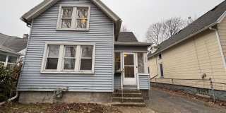4 Bedroom 2 Bath Single Family Home W/Garage! Gallery 3