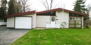 Completely Renovated Highly Sought Ranch Style Home for Rent - 3 Beds/1.5 Baths! Gallery 1
