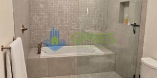 3725 Butler St. Gallery 22