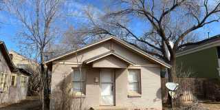 Great 1 Bedroom 1 Bathroom House close to TTU! Gallery 1