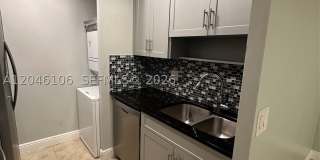 9976 Twin Lakes Dr Gallery 8