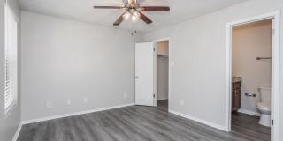 Oak Tree Village Gallery 28