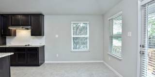 4 BR / 2 BA - 1832 SF One-Story Home - LAGO VISTA! Gallery 9