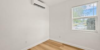 Beautifully Renovated 2 Bed/1 Bath Duplex – Move-In Ready in the Heart of Clearwater! Gallery 16