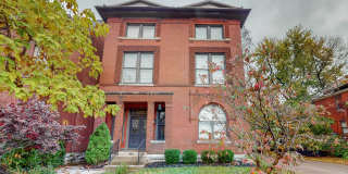 5 Bed/ 2.5 Bath Phenomenal Old Louisville Home Gallery 4