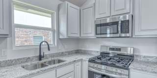 Brand New Construction in Varenna Landing! Gallery 11