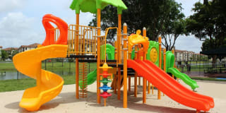 Fontainebleau Milton Gallery 10