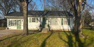 LIve in beautiful downtown Franklin! Gallery 1