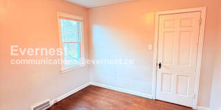 5747 Lakepointe Street Gallery 28