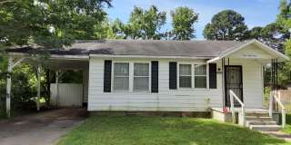 3 Bedroom and 2 Bathroom home. Gallery 1