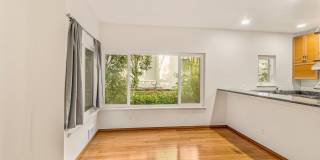 1 Bedroom Apartment Next To Cal Anderson Park! *Utilities and Garage Parking Included!* Gallery 1