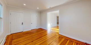 7 Smith St. Gallery 4