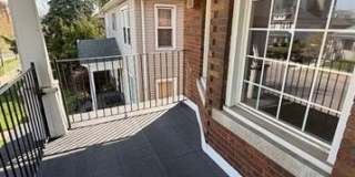 1341 & 1343 Seward Street Gallery 26