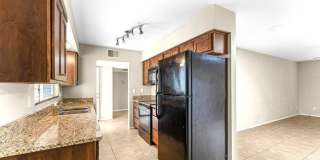 1702 E GAYLON Drive Gallery 8