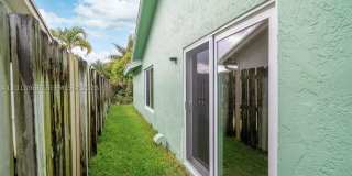 4125 NW 96th Ter Gallery 28