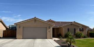 4 BEDROOM 3 BATH HOME! Gallery 1