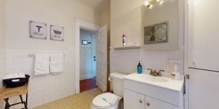 636 Washington St Gallery 8