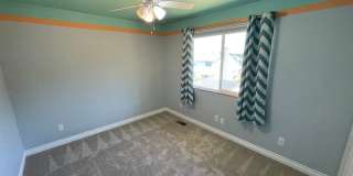 ***PENDING APPLICATION***Lovely 3 Bedroom Home Close to Parks and Schools Gallery 12