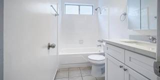 Cohasset Apartments Gallery 18