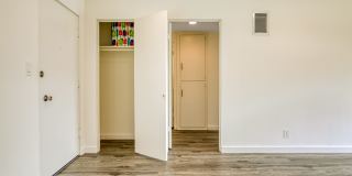 4505-4545 Los Feliz Boulevard Gallery 7