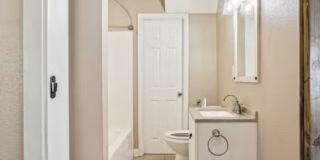 918 Fremont Avenue Gallery 21