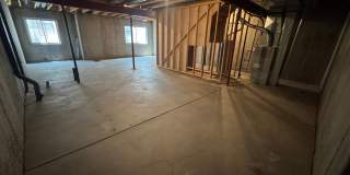 Spacious townhome with great views Gallery 31