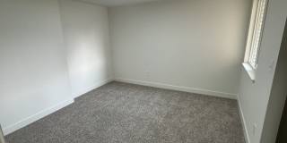 Stunning 2BD/1BA Condo w Garage - Prime Location! Gallery 15