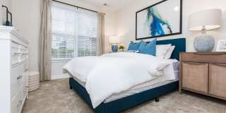 Verde at Howard Square West Gallery 9