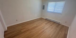 Stunning 2 Bed, 1 Bath w/ Laundry & AC in Lincoln Heights! Stunning 2 Bed, 1 Bath w/ Laundry & AC in Lincoln Heights! Gallery 18