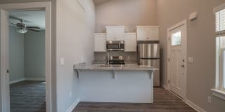 Cozy 2 bedroom 2 bath home! Gallery 7